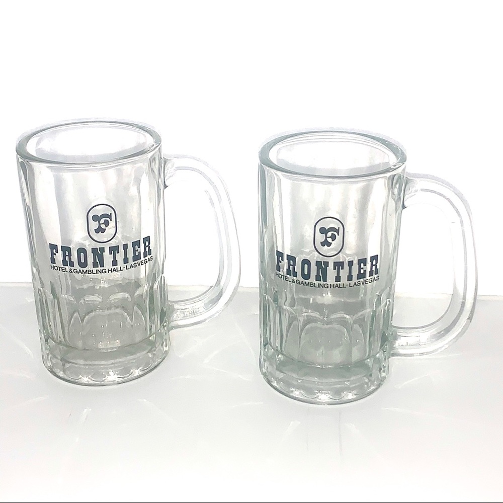 Vntg Frontier Hotel & Gambling Hall Las Vegas mugs